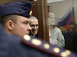 Ходорковский заявил, что не боится пробыть в тюрьме до смерти. "Мне, как и любому, не хочется жить в тюрьме, но и не хочется умереть. Но если потребуется, я готов, моя вера не стоит жизни", - сказал он Ходорковский заявил, что не боится пробыть в тюрьме до смерти. "Мне, как и любому, не хочется жить в тюрьме, но и не хочется умереть. Но если потребуется, я готов, моя вера не стоит жизни", - сказал он