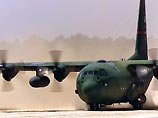 Hercules является излюбленным самолетом британских войск специального назначения и используется в Ираке из-за его способности совершать посадки в условиях пустыни Hercules является излюбленным самолетом британских войск специального назначения и используется в Ираке из-за его способности совершать посадки в условиях пустыни