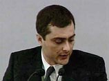 С американской стороны глобализацию обсуждали профессоры, а с российской - в основном политики - в частности, депутаты Госдумы, а также замглавы администрации президента Владислав Сурков С американской стороны глобализацию обсуждали профессоры, а с российской - в основном политики - в частности, депутаты Госдумы, а также замглавы администрации президента Владислав Сурков