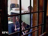 Госдума приняла во втором чтении проект федерального закона, который позволит содержать российских и иностранных осужденных в одних колониях. Госдума приняла во втором чтении проект федерального закона, который позволит содержать российских и иностранных осужденных в одних колониях.