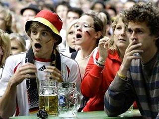 Предприниматели на ЕВРО-2008 не могут заработать на пиве и воде 