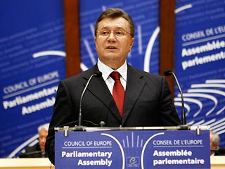 Президент Украины Виктор Янукович выступил за создание международных критериев, по которым предоставляется независимость 