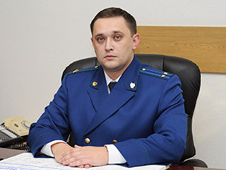 Правоохранительные органы не собираются наказывать заместителя прокурора Московской области Станислава Буянского, который в конце мая тайно проник  на территорию резиденции президента РФ Дмитрия Медведева "Горки-9"  