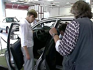 В 2006 году в России продали почти миллион иномарок