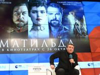 Часть реквизита из "Матильды" распродадут в пользу фонда "Галчонок"