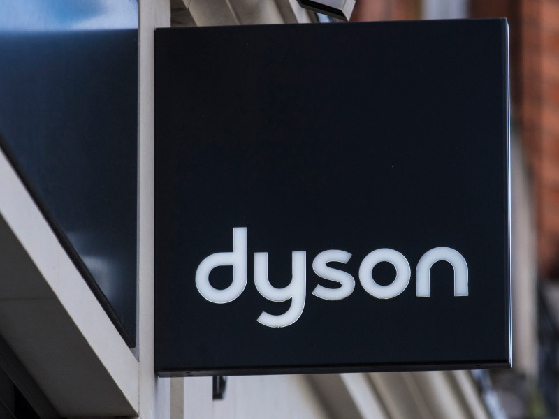 Компания Dyson показала прототип отмененного электрокара, который должен был превзойти машины